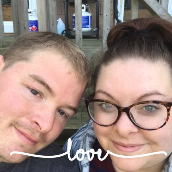 Meet your Posher, Lydia - Picture 1 of 1